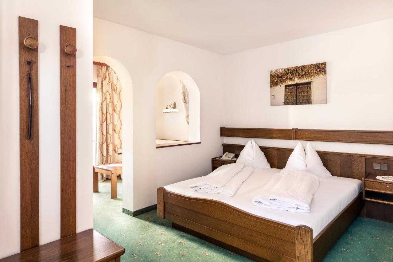 היליגנברון Genussgasthof & Hotel Beim Krutzler מראה חיצוני תמונה